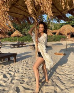Maryam Zakaria Instagram - Sun-kissed 🌞😘 🏖
.
.
#goa #beach #beautifuldestinations #beautiful #vaction #holiday #sun #loveit #photoshoot #travelphotography #model #actress #beachwear #influencer #maryamzakaria