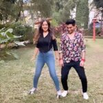 Maryam Zakaria Instagram - You can’t miss our blooper 😂😂😂 . . #reels #funny #bloopers #trending #song #reelsinstagram #reelitfeelit Mumbai, Maharashtra