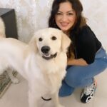 Maryam Zakaria Instagram - It’s not that easy to click pix with @rockycutie2021 but here we go 😂☺️ Happy 10months Rocky . #puppylove #puppy #goldenretriever #love #dog #cutnessoverload #smile #actress #model #influencer Mumbai, Maharashtra