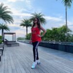 Maryam Zakaria Instagram - Focused ❤️ . . #photoshoot #pose #addidas #fashion #style #actress #model #influencer #maryamzakaria