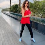 Maryam Zakaria Instagram - I like this remix 💃🏻💃🏻😄 . . #dance #reels #trending #reelitfeelit