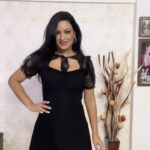 Maryam Zakaria Instagram – From casual wear to party dress ✨🖤
.
.
#fashionstyle #urbanic #zara #outfitreel #transitionreels #reelswithmz #maryamzakaria #feelitreelit