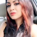 Maryam Zakaria Instagram - Miss my red highlights should I do it again? ☺️ #tbt #redhighlights #reels #expression #hindisong #heyshona #bollywood #reelsinstagram #reelitfeelit