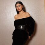 Mouni Roy Instagram - 🌚 • • • Styled by - @mohitrai with @shubhi.kumar @tarangagarwalofficial @teammrstyles Outfit - @alexandrevauthier @tutuskurniatiofficial Shoes- @ysl Makeup by @chettiaralbert Hair by @chettiarqueensly Photography @uthman_studio Managed by @dcatalent