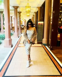 Naina Sarwar Instagram - My kinda Friday 🧜🏻‍♀️