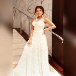 Naira Shah Instagram - #nairashah🌟#tamilcinema#mallyallam#siima2022#september#2022#grateful Pic credits @jayprakash_official Makeup by @makeupbysvasti