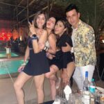 Naira Shah Instagram – Black defines me baby!! 
In and out😉
#sexy#blackslit#Augustfeels#partyvacay#goa#2k22#black#friends#nairashah🌟 Goa