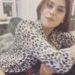 Naira Shah Instagram - Brand Kehte hai😉💯 #theboss #nairashah#dubai#nov#2022#livitup#beurowndefinitionofamazing#trendingreelsvideo#savage Burj Khalifa Dubai