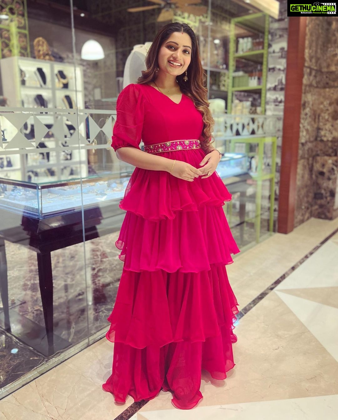 Nakshathra Nagesh Instagram - Thank you @mayon_by_subhathracouture for this beautiful dress. Absolutely in love with you new collection ❤️ check them out #instafam @mayon_by_subhathracouture