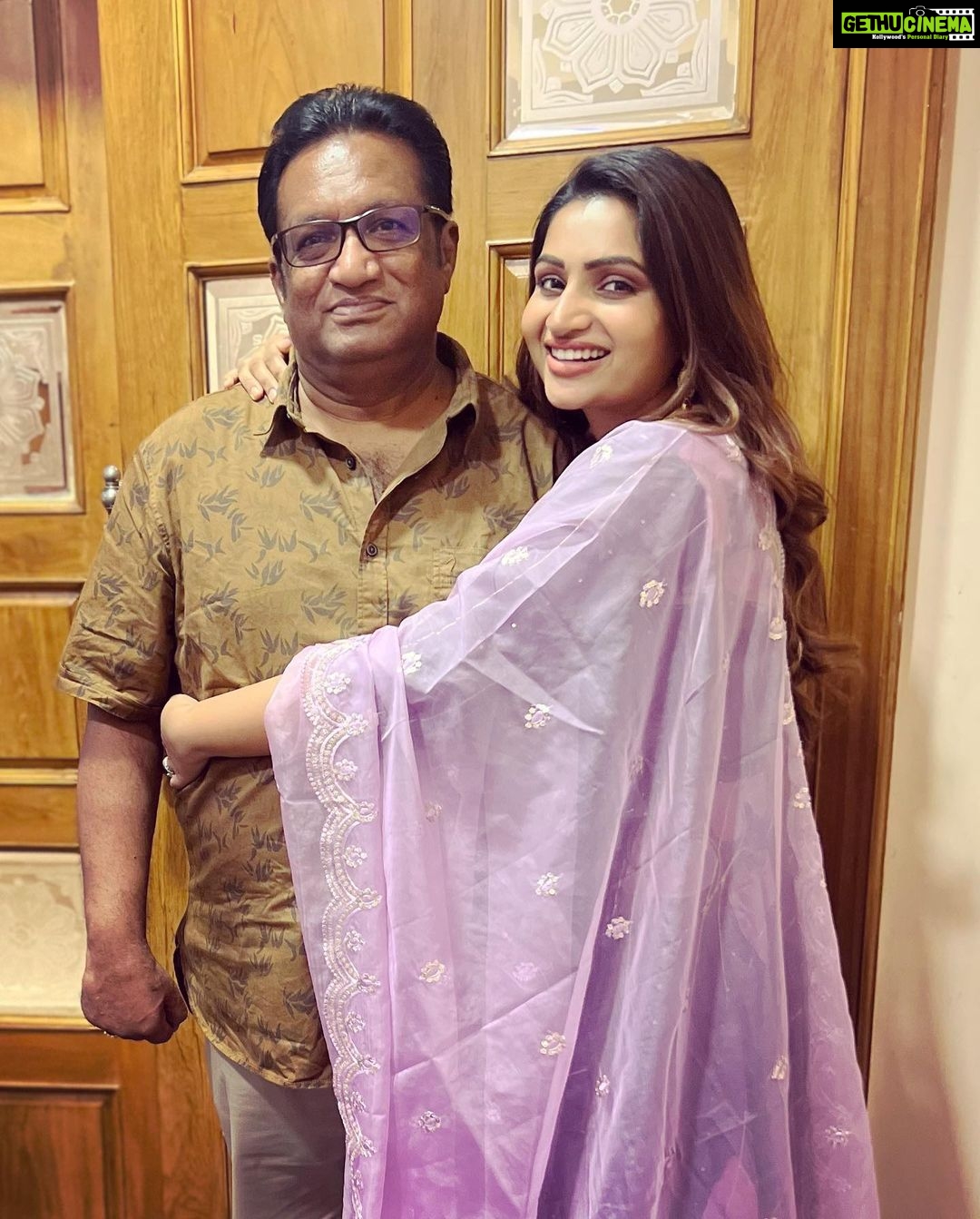 Nakshathra Nagesh Instagram - Happy birthday my HAPPY NAGU ❤️ thank you dada for teaching me that making happiness our priority is the best way to live life. Thank you for teaching me that hardwork, loyalty and gratitude is the key to finding peace. Thank you for letting me do my thing all my life and watching over me and supporting me through it all. Even when you were not physically around me all my life, you never allowed me to miss you dada. Now it’s my turn to watch out for you, my turn to pamper you and my turn to give you everything I can possibly give you. I love you so much and can’t wait to have a million more adventures with you! #bestdada