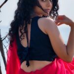 Namita Krishnamurthy Instagram – Day at the beach with @pariaarclicks ❤️ Last one I promise 😅

MUA and styling: @shree_bhuvana_mua 

#reels #reelitfeelit #chennaiblogger #namitakrishnamurthy #aesthetic #sareelovers #curlyhair