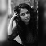 Namita Krishnamurthy Instagram – Feeling black and blue.

📸 @hakunamatata_sai

#sweaterweather #blackandwhite #portrait #namitakrishnamurthy Chennai, India