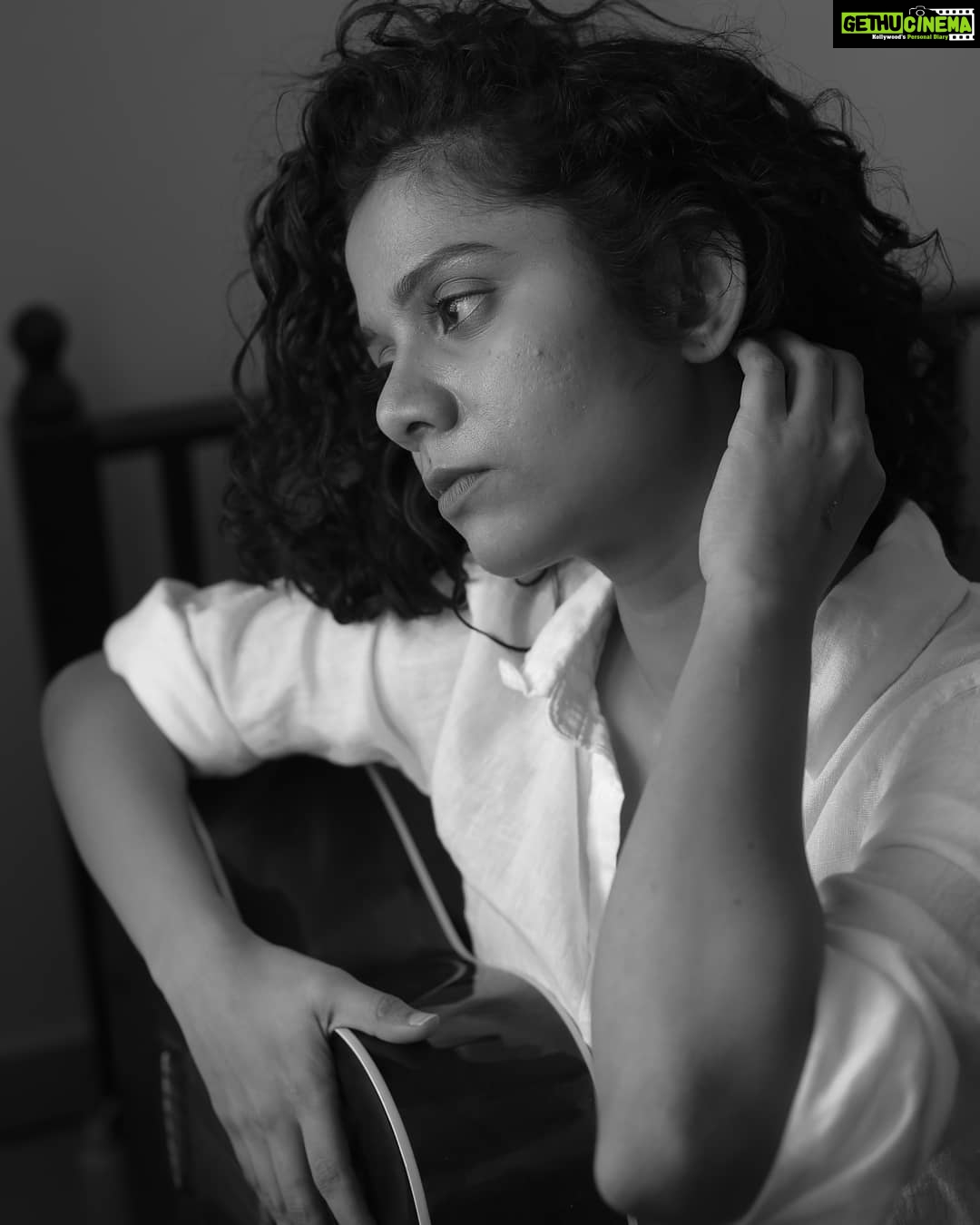 Namita Krishnamurthy Instagram - "And dressed in the coloring of my desires You go as naked as my thoughts go naked, I go among your eyes as I swim water, The tigers come to these eyes to drink their dreams." - Octavia Paz, from "Sunstone" pub. 1957 Photo credits to the incredible all seeing eye of @kanmaniphotography. ✨ #blackandwhite #portrait #lounging #whitelinen #poetry Chennai, India