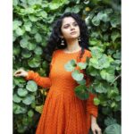 Namita Krishnamurthy Instagram - Like the mountains in springtime. 🌼 MUA: @makeoverbynandha Outfit: @izhaiindia Jewelry: @voylla Photography: @v13photography_ #indiansummer #ethnicwear #indianclothing #ootd #anarkalidress #curlyhair #naturalmakeup #mood #browngirlmagic #traditionalindian