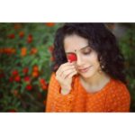 Namita Krishnamurthy Instagram - Like a night in the forest. 🍁 MUA: @makeoverbynandha Outfit: @izhaiindia Jewelry: @voylla Photography: @v13photography_ #curlyhair #ethnicwear #photoshoot #portrait #headshot #naturalmakeup #ootd #indiansummer #indianclothing