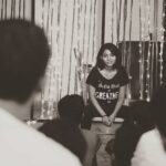 Namita Krishnamurthy Instagram - Channeling my inner cool girl at yet another show of Dolls by #creashakthi. Thanks @iamsadhi for this lovely click and @dushyanthgunashekar for always being there. :) #theatregirl #actorlife #chennaidiaries #monologue #shakespearecroptopftw Backyard