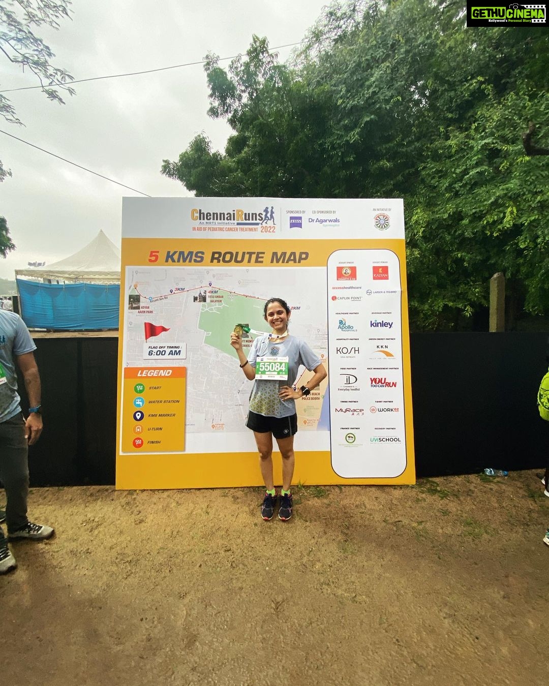 Namita Krishnamurthy Instagram - Ending this year on a (runner’s) high with my man @abishek_joseph ✨ Finished my first 5k in just under 40 minutes while cruising through the Mandous rains, thanks to @chennairuns for organising this event so seamlessly. ♥️ #runnershigh #sundayvibes #5krun Chennai, India
