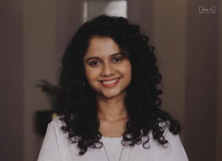 Namita Krishnamurthy Instagram - Vadivukkarasi. 👑❤️ Thank you @mr.rathna for this unforgettable character and her quirks. Please catch #GuluGulu in theatres now, and you’ll see why Vadivu is so special to me. And if you have already, let me know your favourite scene. 🤗 📸 @thetruth_art #namitakrishnamurty #gulugulu #santhanam Chennai, India