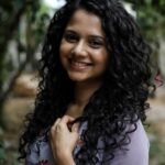 Namita Krishnamurthy Instagram - My toxic trait is twirling my hair obsessively to feel less awkward. ✨ Outfit: @studio_l_by_lini 📸: @sat_narain #curly #portrait #instagood