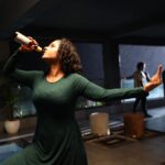 Namita Krishnamurthy Instagram – From deleted scenes of Vadivukkarasi. Wish this super mass moment was in the final edit. 😂🍻

#namitakrishnamurthy #gulugulu #vadivukkarasi #behindthescenes