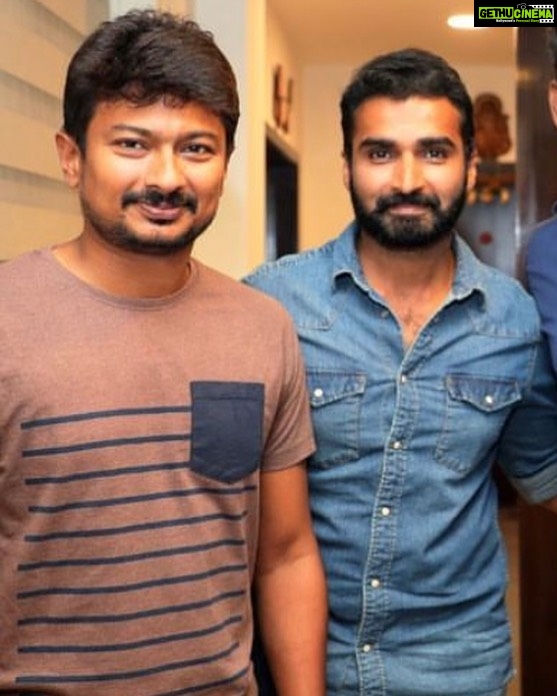 Nandha Durairaj Instagram - Happy birthday dear @udhay_stalin #hbdudhayanidhistalin @redgiantmovies_ #udhayanithistalin bro..🎉🎉🎉 from team #laththi