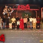 Nandha Durairaj Instagram - Happy faces indeed💫 Stills from @actorvishalofficial #Laatti song launch event A @itsyuvan musical @rana_productions_ @nandaa_actor @actorramana_official @dir_vinothkumar @thesunainaa @balasubramaniem_dop @bala_dop @peterheinoffl @srikanth_nb @harikr_official @ursvamsishekar @ticketfactoryoffl #Vishal