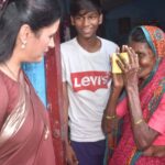 Navaneet Kaur Instagram – दरवर्षी प्रमाणे दिवाळी निमित्त युवा स्वाभिमान पार्टी तर्फे आजपासून एक लाख कुटुंबियांना मोफत घरपोच किराणा वाटप सुरू, गांधी आश्रम या एरिया पासून सुरुवात करण्यात आली व 2800 किराणा थैलीचा वाटप करण्यात आला