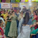 Navaneet Kaur Instagram – जय गोविंदा मित्र मंडल द्वारा आयोजित रुड्रेश मंगलम अमरावती यह गरबा उत्सव में माता राणी के दर्शन किये और दांडिया प्रेमियोको शुभकामना दी तथा महिलाओं के साथ रास गरबा खेल कर आनंद लिया।