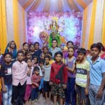 Navaneet Kaur Instagram - जय अम्बा नवदुर्गाउत्सव मंडल रविनगर में माता राणी के दर्शन किये और आशीर्वाद लिया।