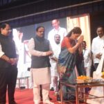 Navaneet Kaur Instagram - संस्कृतीक भवन अमरावती येथे आदरणीय पंतप्रधान नरेंद्र मोदीजी द्वारा आयोजीत मन की बात या कार्यक्रमाला उपस्थिती