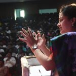 Navaneet Kaur Instagram - संस्कृतीक भवन अमरावती येथे आदरणीय पंतप्रधान नरेंद्र मोदीजी द्वारा आयोजीत मन की बात या कार्यक्रमाला उपस्थिती