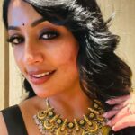 Navya Nair Instagram - Selfie 😍 Makeup @sijanmakeupartist Jewellery @meralda.jewels