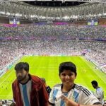 Navya Nair Instagram - Babe ❤️❤️❤️❤️ I can see his happiness cos Argentina won .. enjoy babe 🤗🤗🤗 #travel #fifa #worldcup #argentinafan #mybabymylife #mylove #mysai