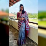 Neetha Ashok Instagram - By now everybody knows that saree is my most favourite attire but this saree in particular made me fall in love with it instantly 🥰 and waited patiently for a homies wedding 😜 PS thank you Manjushree Bhabi for this lovely saree And thank you @arulaa_by_rashmianooprao for making the blouse Sesky 😜🙈🙊 Belur, Karnataka