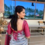 Neetha Ashok Instagram - By now everybody knows that saree is my most favourite attire but this saree in particular made me fall in love with it instantly 🥰 and waited patiently for a homies wedding 😜 PS thank you Manjushree Bhabi for this lovely saree And thank you @arulaa_by_rashmianooprao for making the blouse Sesky 😜🙈🙊 Belur, Karnataka