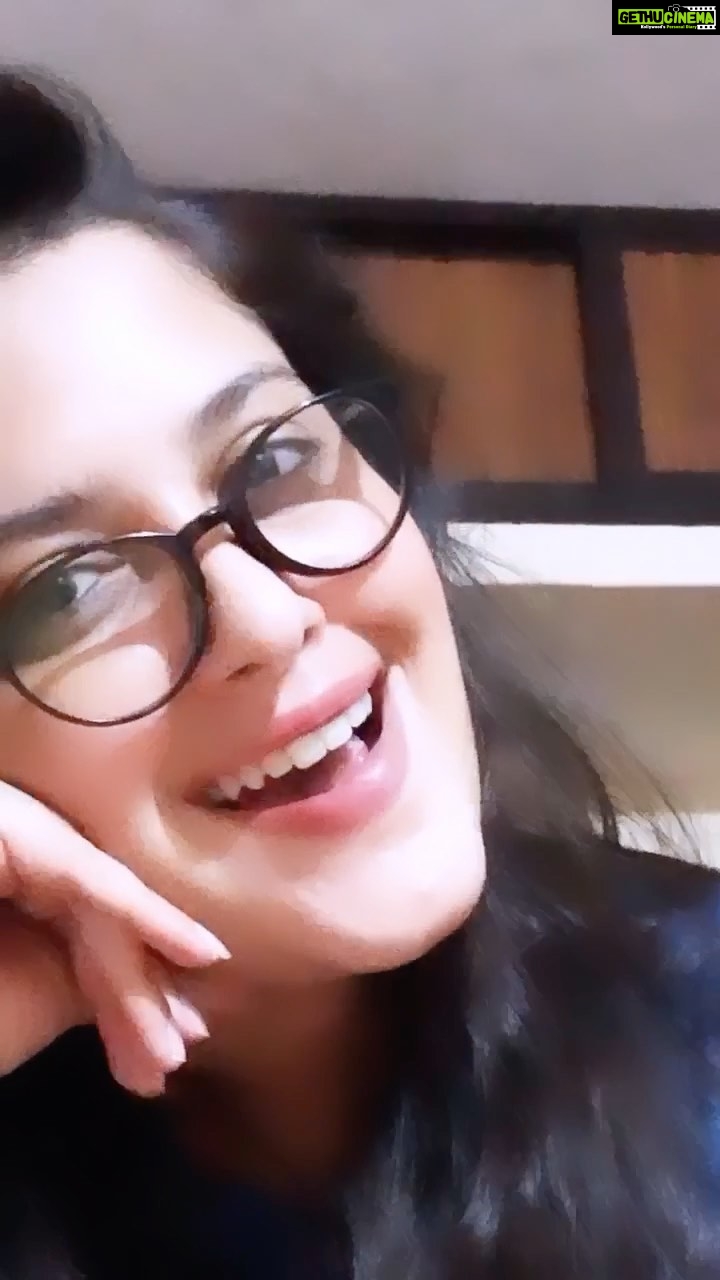 Neetha Ashok Instagram - Bere kelsa ne Illa 🤙🏻😉 #kannadareels