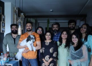 Neetha Ashok Instagram - 2020 Ganesha Chathurthi celebration with my extended family.. ❤️ I thought I would miss being home this year but this extended family made me feel like HOME ❤️ Blessed to have such genuine souls in my life ❤️ #blessed #extendedfamily #TheWorldOfPhantom #festivemode #ganeshachathurthi2020 #homeworkout Hyderabad Now 2