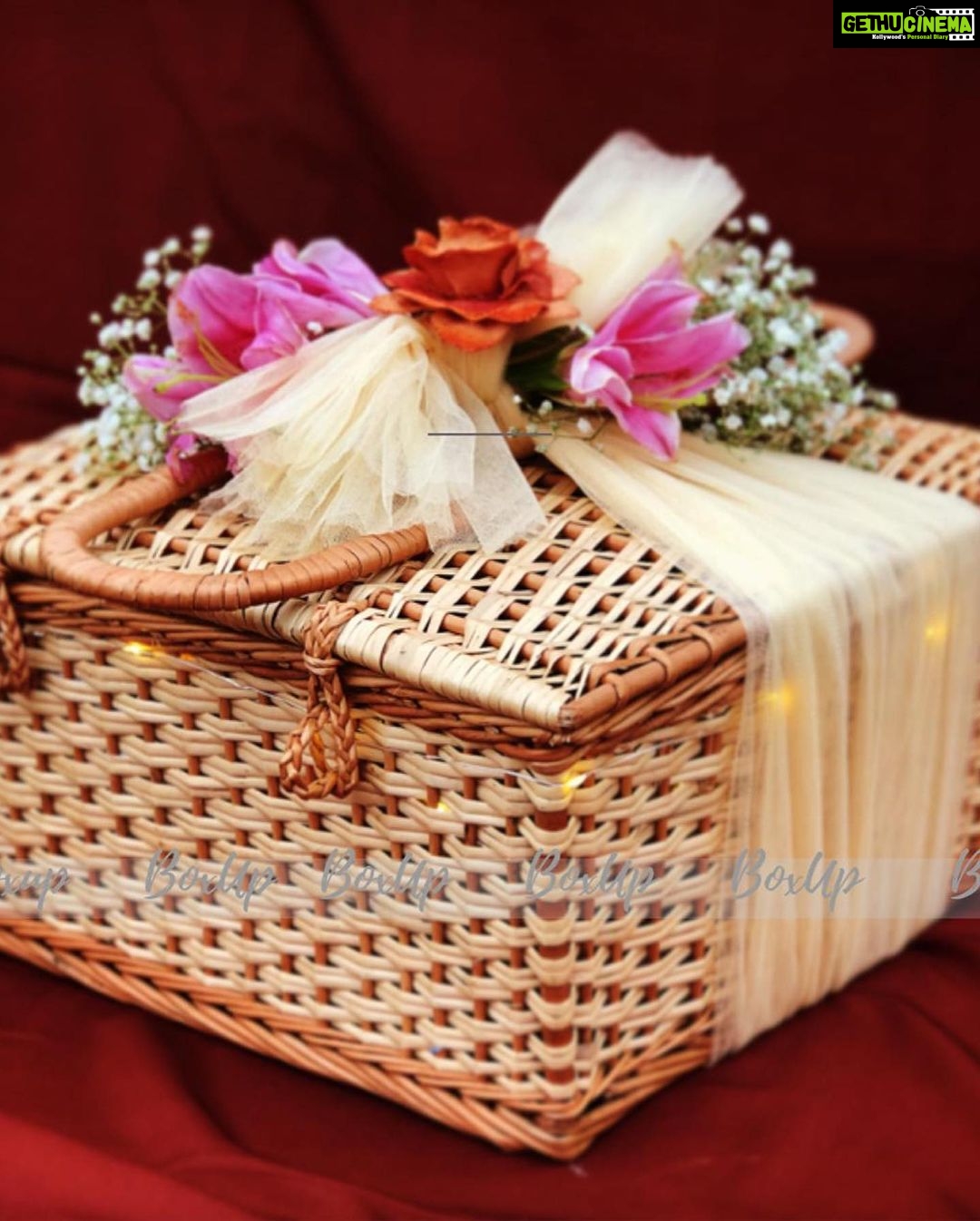 Neetha Ashok Instagram - Thanks a ton @contactboxup in helping me curate this Basket of Joy, Love and Happiness at such short notice for our very own @kichchasudeepa sir ❤️🤗 @kruthi_kushal m so glad I came to you! Couldn’t have been better ❤️❤️🤗