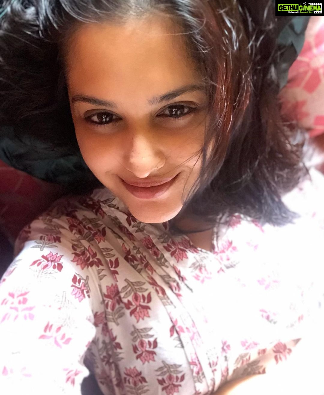 Neetha Ashok Instagram - Good morning insta family ❤️ #stayhome #staysafe #staypositive #thistooshallpass Kota, Kundapura