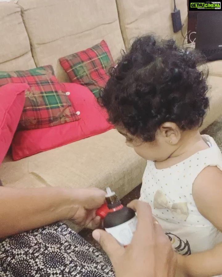 Neetha Ashok Instagram - Getting inspired by this 1 year old, can we be more responsible as citizens please? NOTE: supervise them until the hand sanitiser is dry and make sure they do not lick their hands immediately afterwards!! **** #StaySanitised #StayIndoors #neechikkimissesyou Kota, India