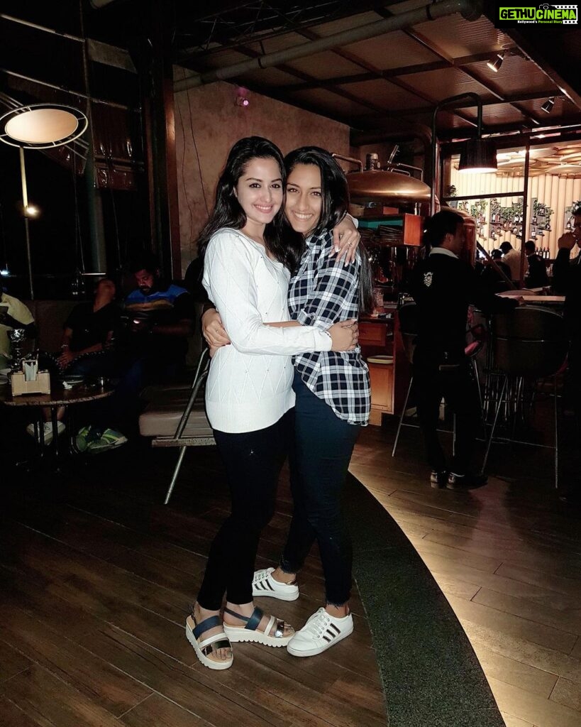 Neetha Ashok Instagram - Happy sweet 16 my Teenzeeee ❤️ you are truely my Tangi forever ❤️😍 I love you and wish you all the love and happiness in your life! ❤️ Brew Meister - Craft Beer & Kitchen