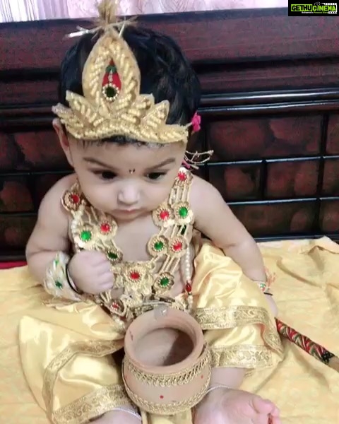 Neetha Ashok Instagram - Happy Krishna Janmashtami everyone from our lil girl Krishna ❤️😍 @babynaiarapandit @dee_shereen @adityapandit90 (real parents 😂) Pls note: I am the REEL parent 😬😂