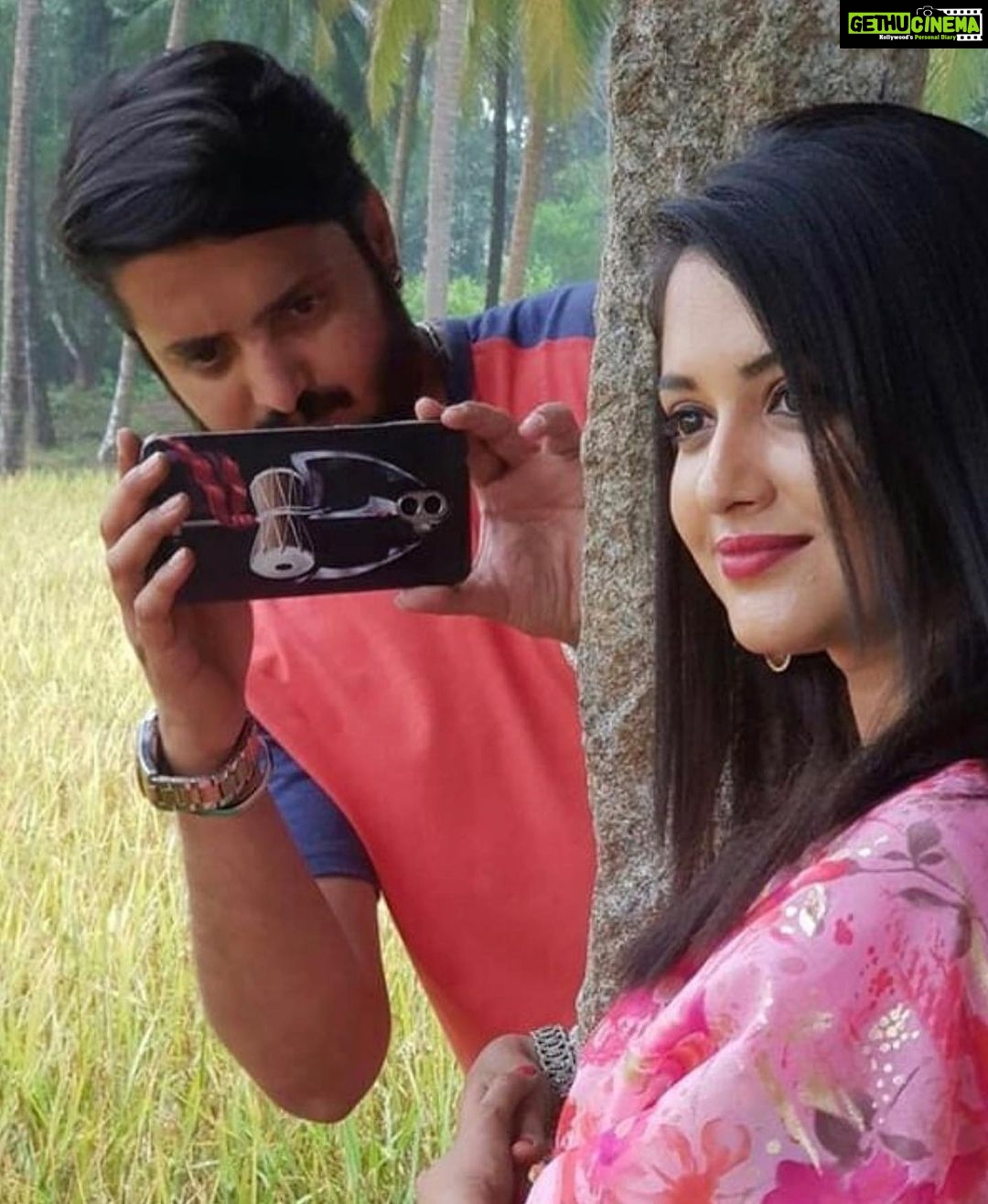 Neetha Ashok Instagram - Happy wala birthday Agnisakshi Kishore aka Abhimanyu aka Ammitji 🎂 may god bless you with lots n lots of laughter and love ❤️ have a wonderful year ahead 🙂❤️