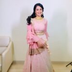Neetha Ashok Instagram - Avalondhu andhada uyyale 🌸 @rishi_designs11 Peach lehenga set with mirror work✨
