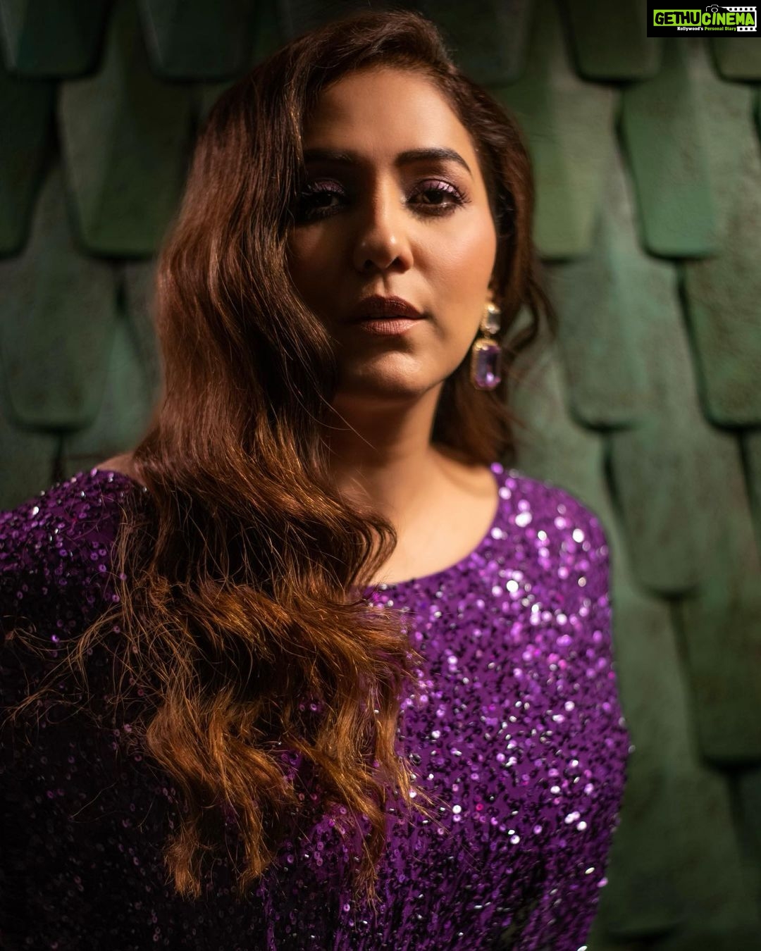 Neeti Mohan, hair style, hindi actress - Gethu Cinema Neeti Mohan, hair style, hindi actress - Gethu Cinema