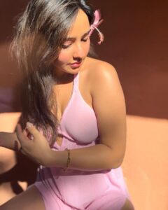 Neha Sharma Instagram - 🌺🐚☀️🍂 The sun hits different here The St. Regis Goa Resort