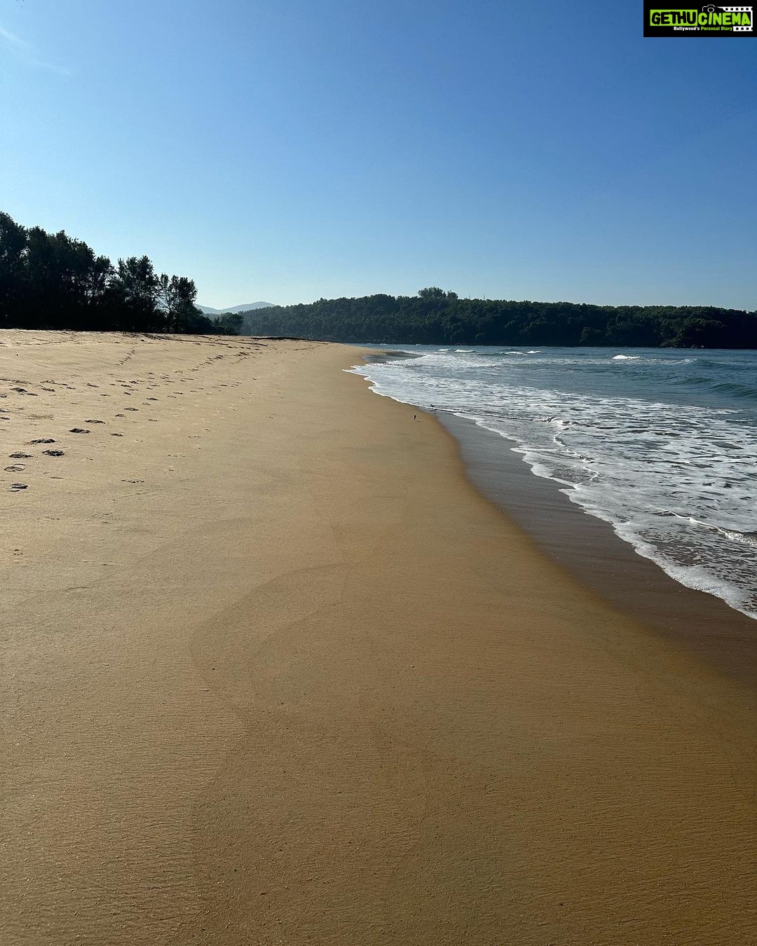 Neha Sharma Instagram - A walk to remember… #goa #goadiaries #incredibleindia The St. Regis Goa Resort