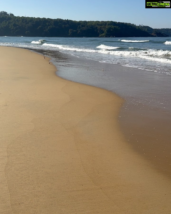 Neha Sharma Instagram - A walk to remember… #goa #goadiaries #incredibleindia The St. Regis Goa Resort