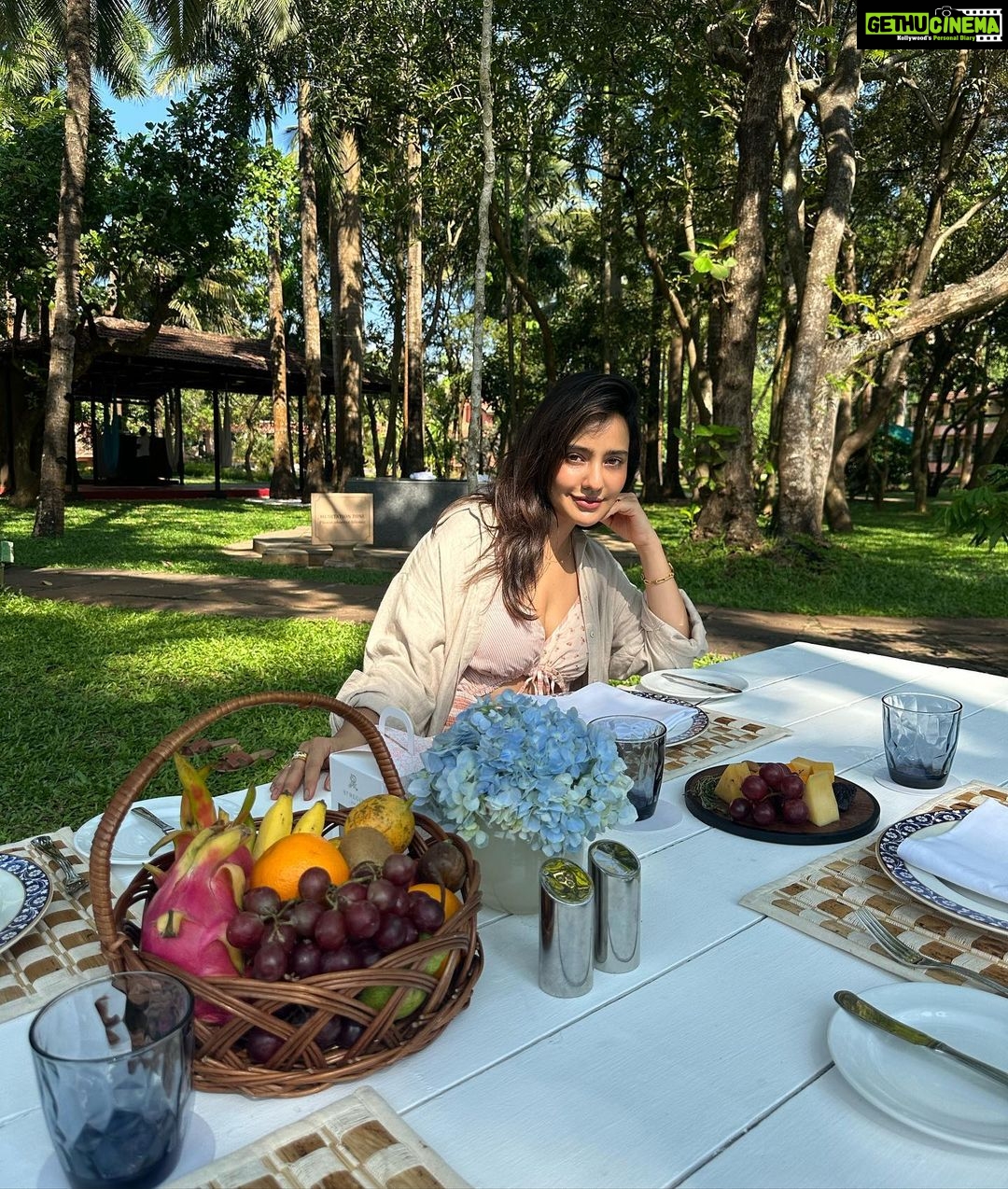 Neha Sharma Instagram - Whose ready for a picnic ππ§ΊπΌπ΄βοΈ @stregisgoaresort #soulfulsaturday #live exquisite #goadiaries #goa #incredibleindia #travel #traveling The St. Regis Goa Resort