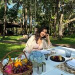 Neha Sharma Instagram - Whose ready for a picnic 💭🧺🐼🌴☀️ @stregisgoaresort #soulfulsaturday #live exquisite #goadiaries #goa #incredibleindia #travel #traveling The St. Regis Goa Resort
